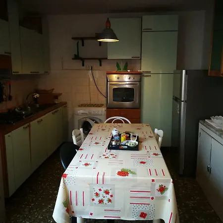 Marty Apartment Monopoli